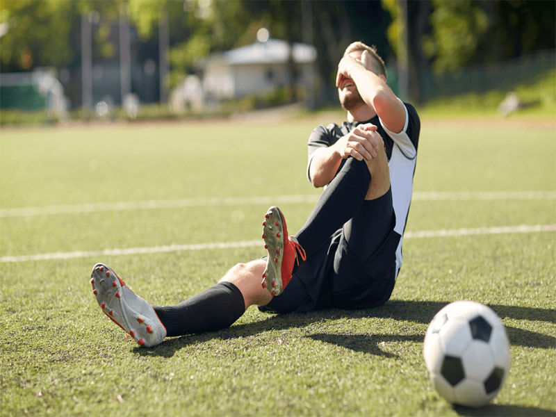 آسیب زانو در فوتبال را جدی بگیرید